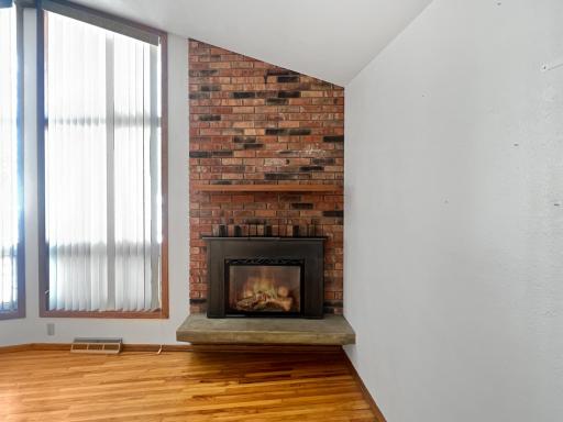 413 N 1st Avenue W, Truman, MN 56088