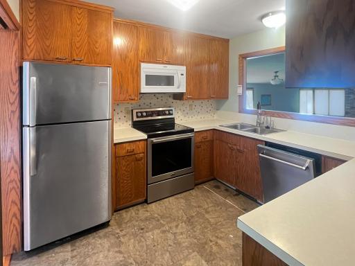 413 N 1st Avenue W, Truman, MN 56088