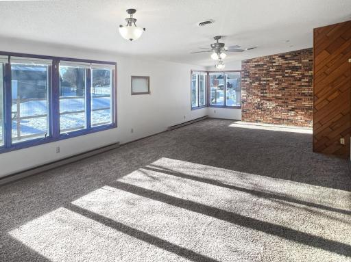 413 N 1st Avenue W, Truman, MN 56088
