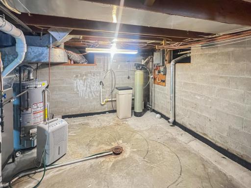 413 N 1st Avenue W, Truman, MN 56088