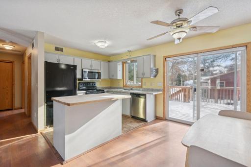 10091 259th Avenue NW, Zimmerman, MN 55398