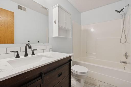 10091 259th Avenue NW, Zimmerman, MN 55398
