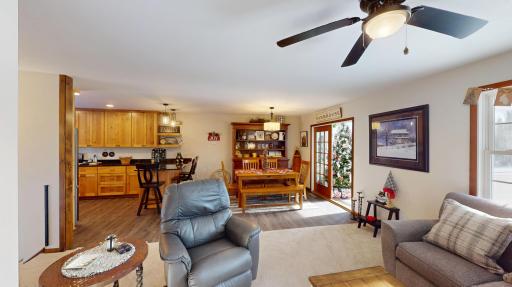 Living room/dining room