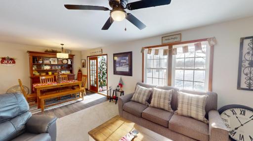 living room/dining room