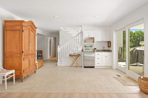 2255 French Creek Circle, Wayzata, MN 55391