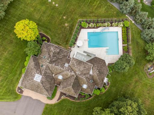 2255 French Creek Circle, Wayzata, MN 55391