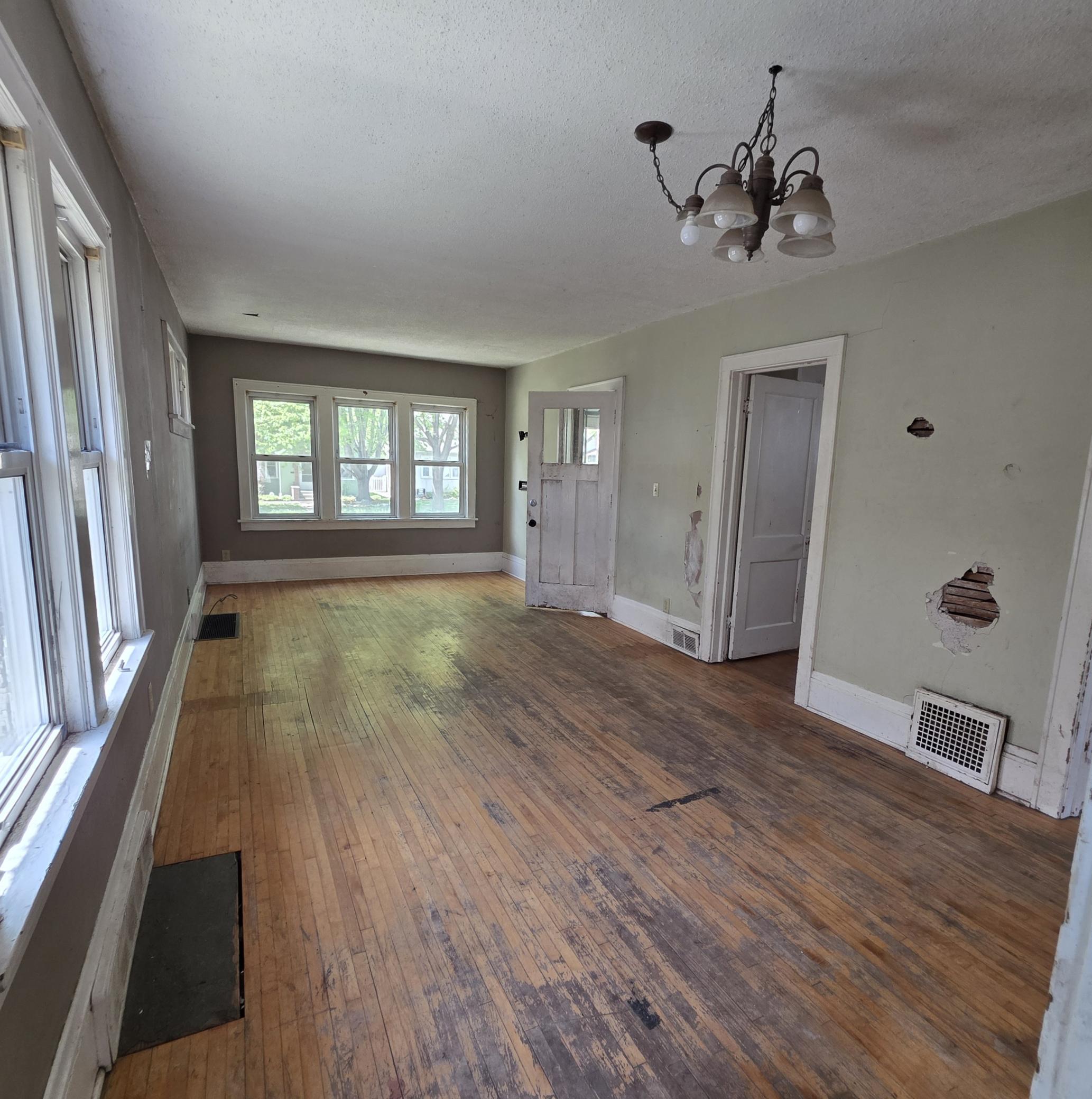 living/dining area