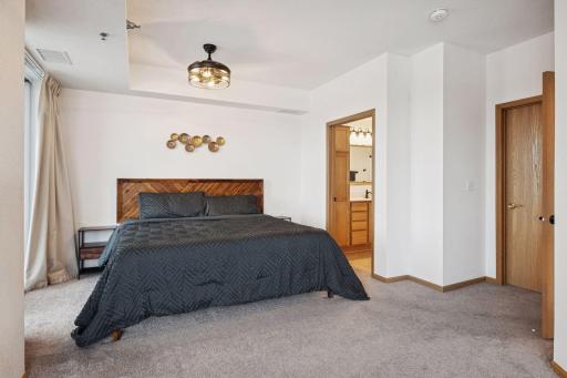 6600 Lyndale Avenue S, 400, Richfield, MN 55423