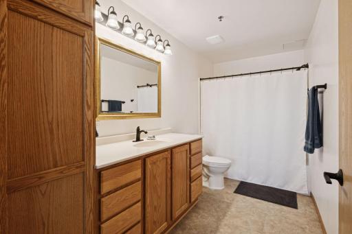 6600 Lyndale Avenue S, 400, Richfield, MN 55423