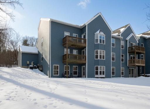 1381 Berry Ridge Road, 604, Saint Paul, MN 55123