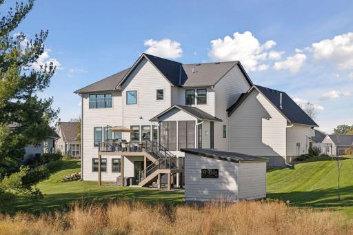 Outside, a charming â19th Holeâ backyard retreat provides the perfect finishing touch, a welcoming space for stowing your gear or sharing post-round refreshments as the sun sets over the fairway.