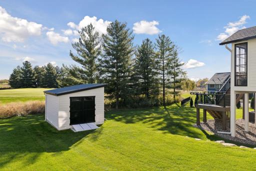 Outside, a charming â19th Holeâ backyard retreat provides the perfect finishing touch, a welcoming space for stowing your gear or sharing post-round refreshments as the sun sets over the fairway.