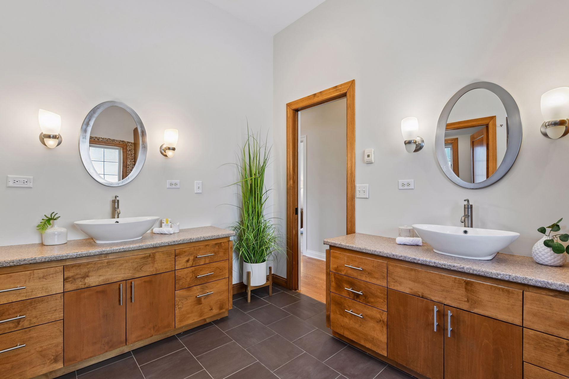 Large primary bath with in-floor heat.