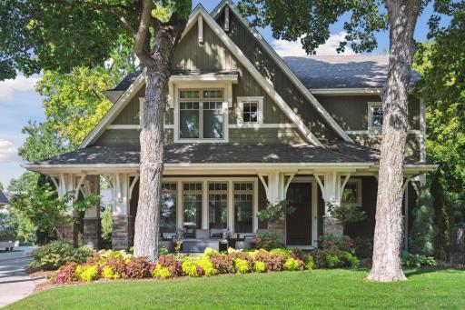 633 Park Street E, Wayzata, MN 55391