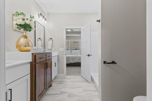 Vivid Spaces_13810 102nd Ct N_32.jpg