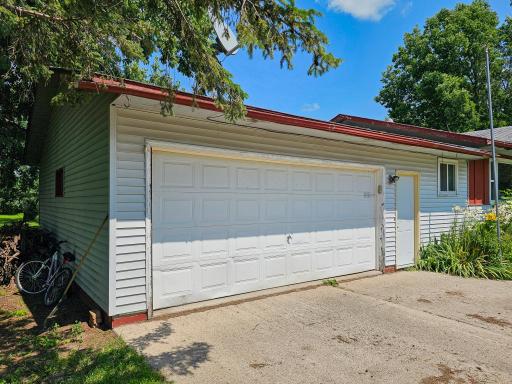 452 4th St NW, Perham, MN 56573
