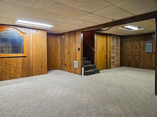 452 4th St NW, Perham, MN 56573