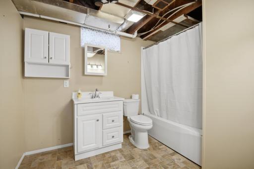 1918 7th Avenue NE, Austin, MN 55912