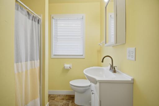 1918 7th Avenue NE, Austin, MN 55912