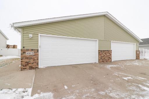 4812 51st Avenue S, Fargo, ND 58104