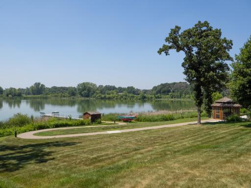 1900 Rush Lake Trail, 112, Saint Paul, MN 55112