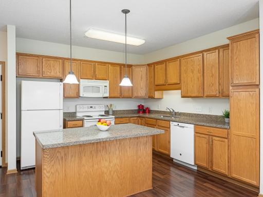 1900 Rush Lake Trail, 112, Saint Paul, MN 55112