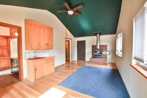 1941 Quentin Avenue S, Lakeland, MN 55043