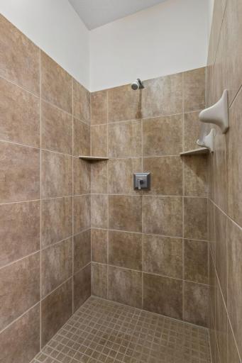 21049 France Boulevard, Lakeville, MN 55044