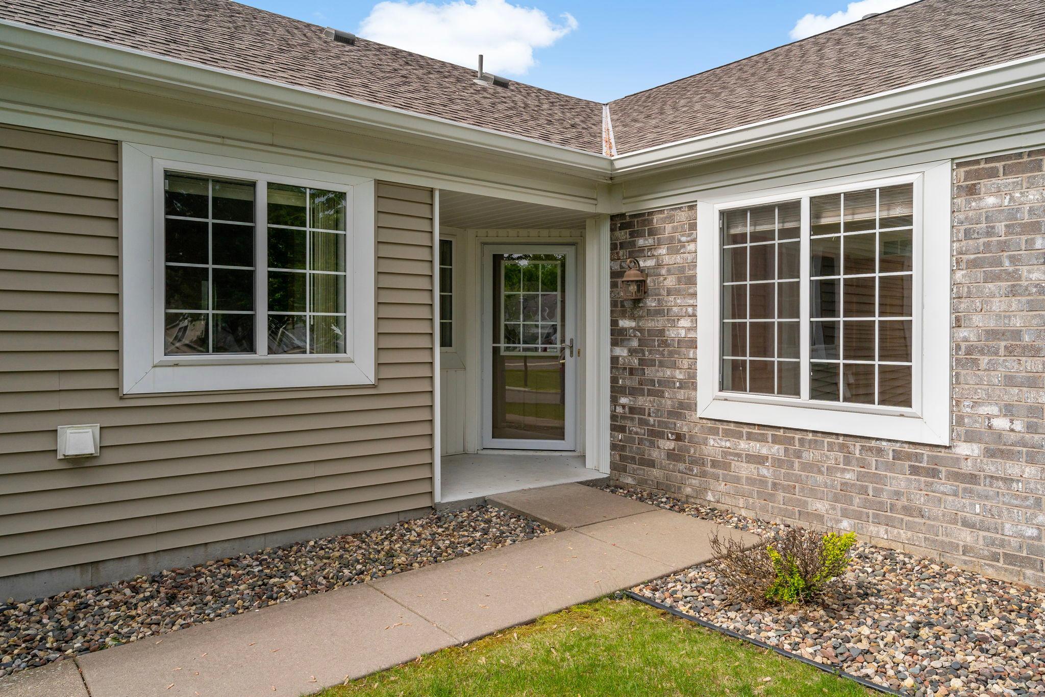 Entrance to Home-763 Lake Ridge Dr Woodbury MN_0010.jpg