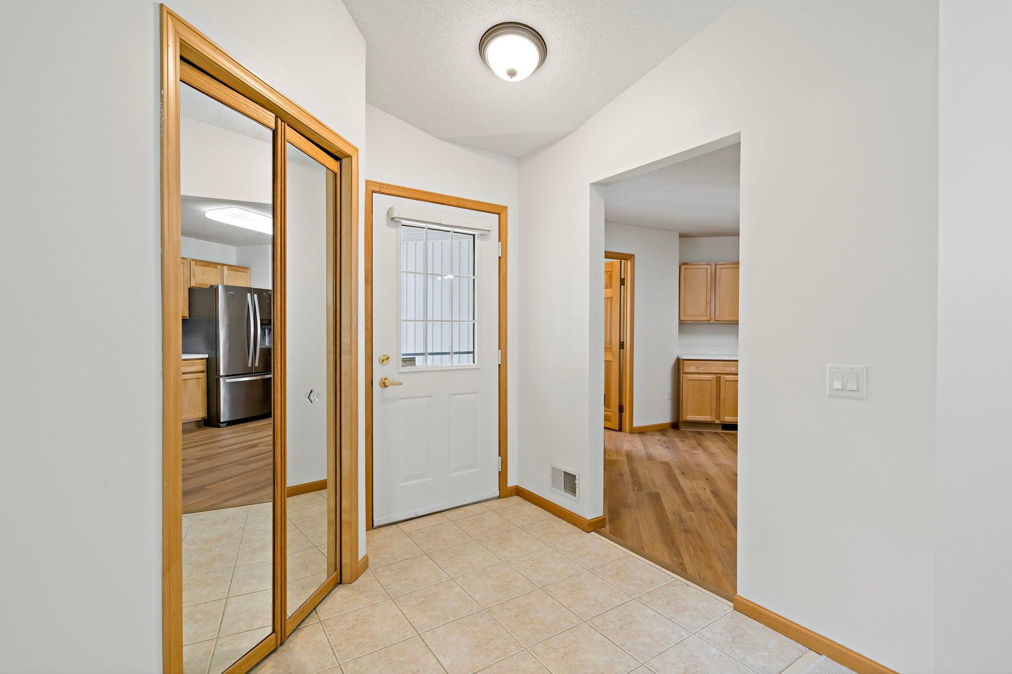 Entryway-763 Lake Ridge Dr Woodbury MN_0016.jpg