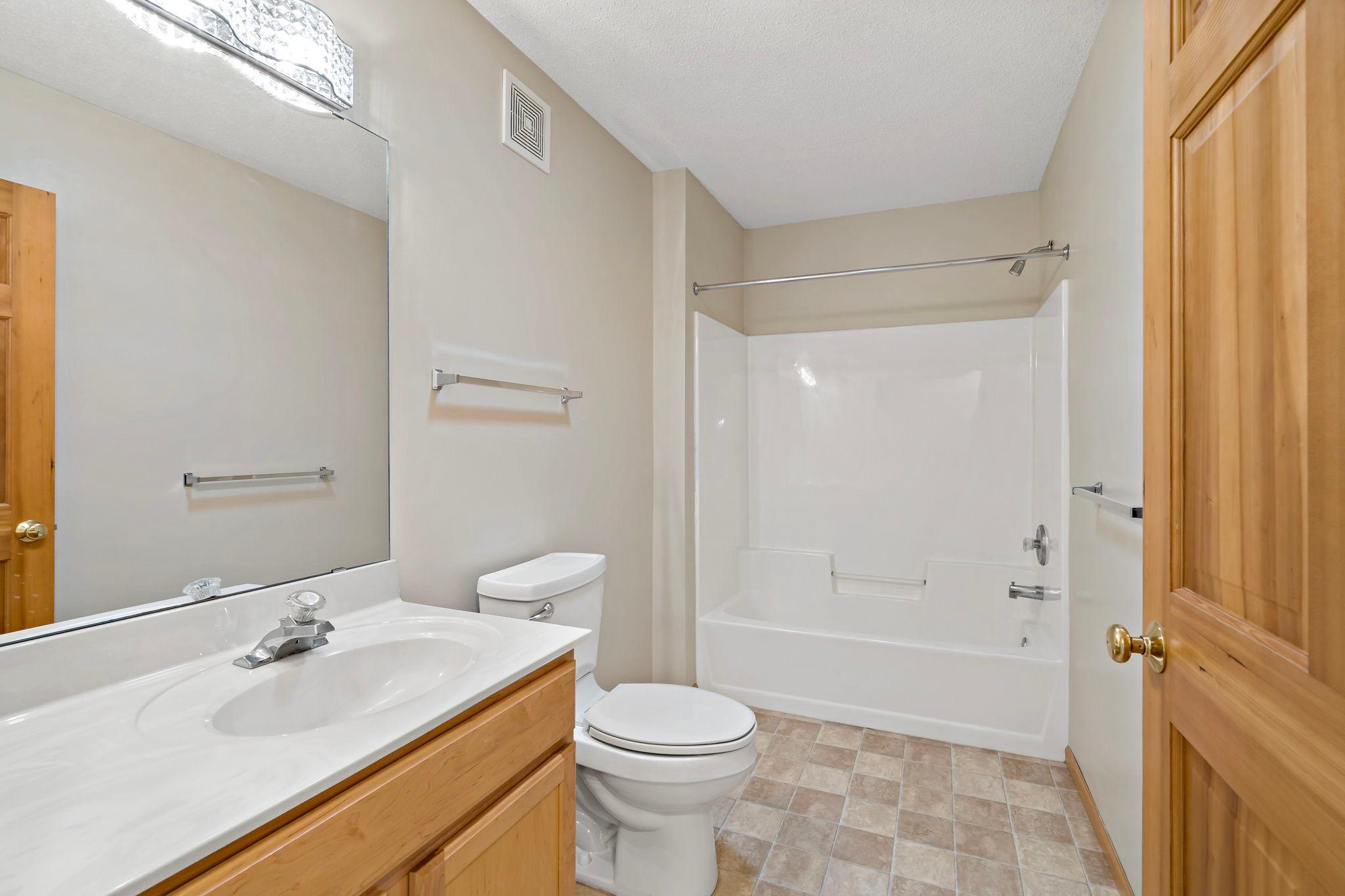 Full Bathroom- Main Level-Next to 2nd Bedroom-763 Lake Ridge Dr Woodbury MN_0043.jpg