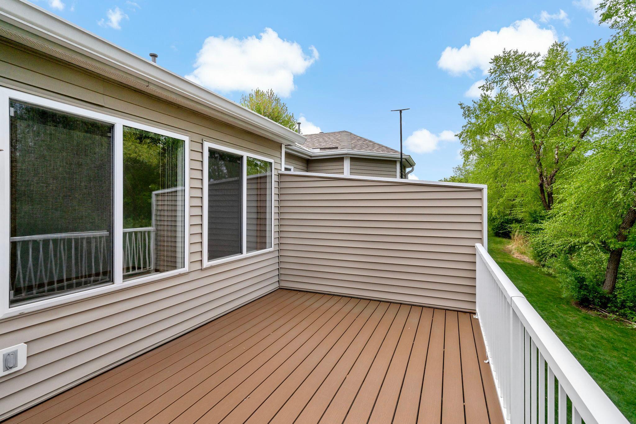 Deck /Windows-763 Lake Ridge Dr Woodbury MN_0059.jpg