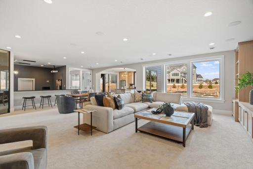 16404 47th Place N, Minneapolis, MN 55446