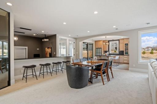 16404 47th Place N, Minneapolis, MN 55446