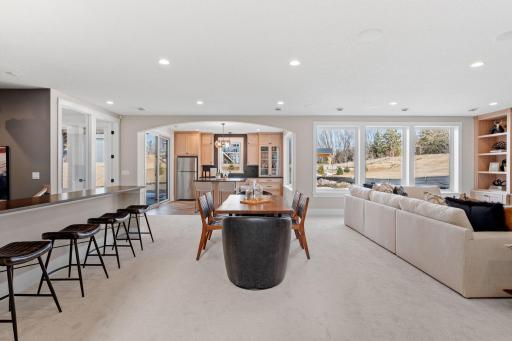 16404 47th Place N, Minneapolis, MN 55446