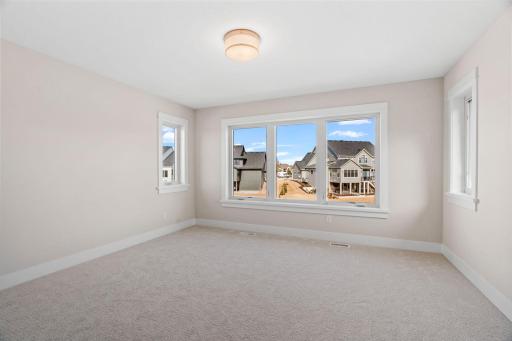 16404 47th Place N, Minneapolis, MN 55446
