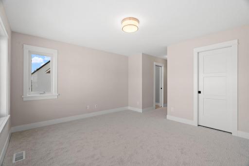 16404 47th Place N, Minneapolis, MN 55446