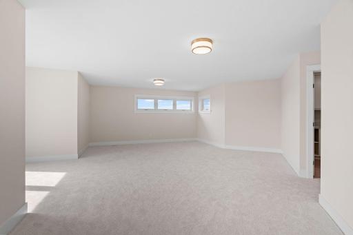 16404 47th Place N, Minneapolis, MN 55446