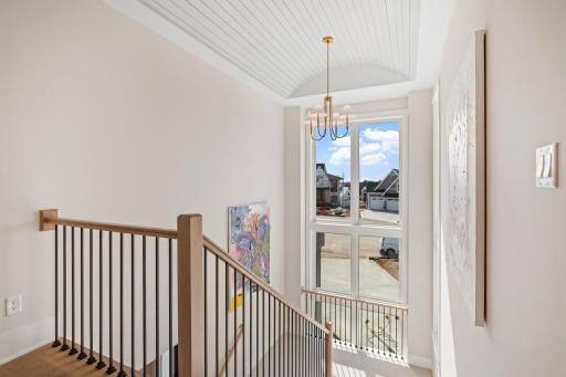 16404 47th Place N, Minneapolis, MN 55446