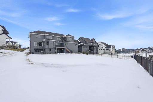 16404 47th Place N, Minneapolis, MN 55446