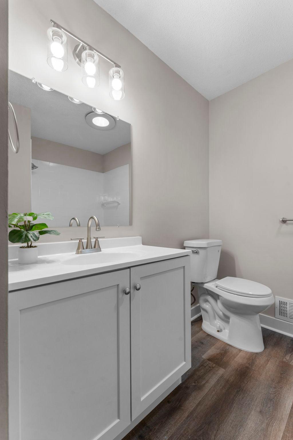 Main Floor full bath