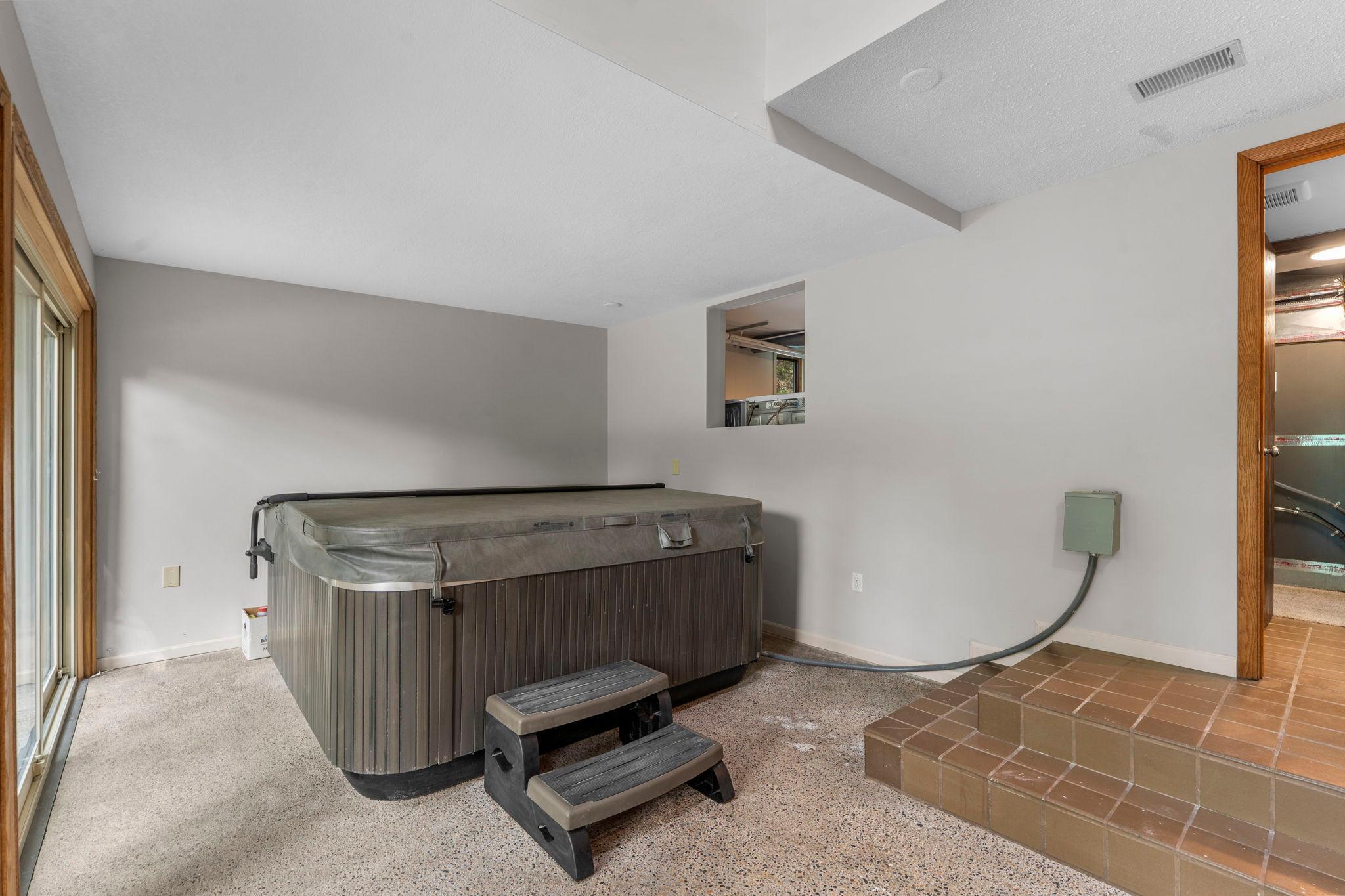 Jacuzzi for all seasons