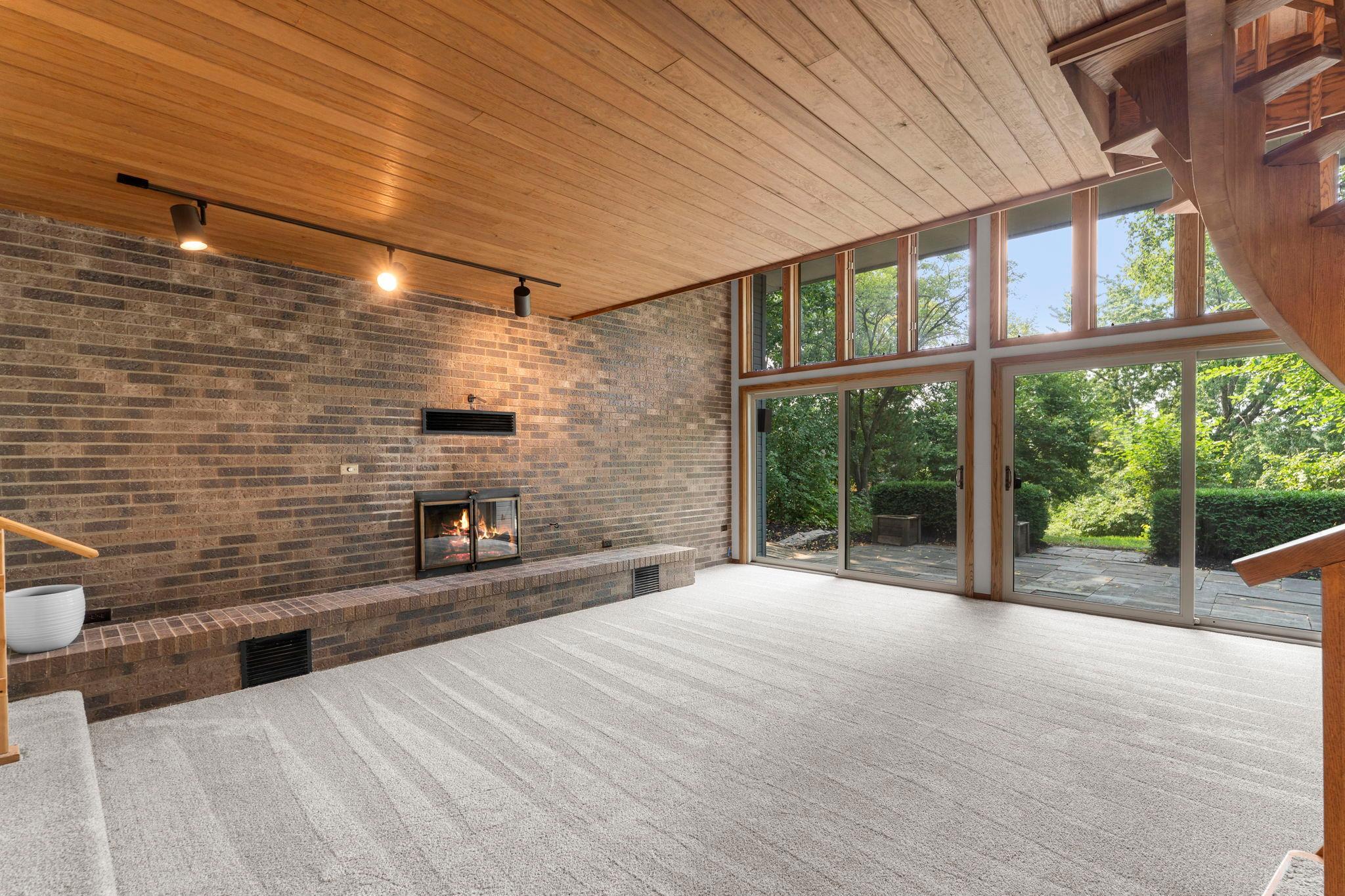Beautiful brick work, wood fireplace and slate courtyard