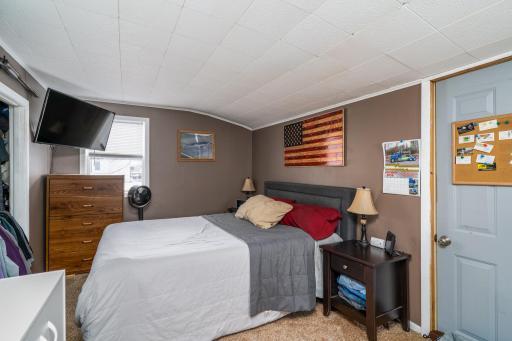 1221 Knight Avenue N, Thief River Falls, MN 56701