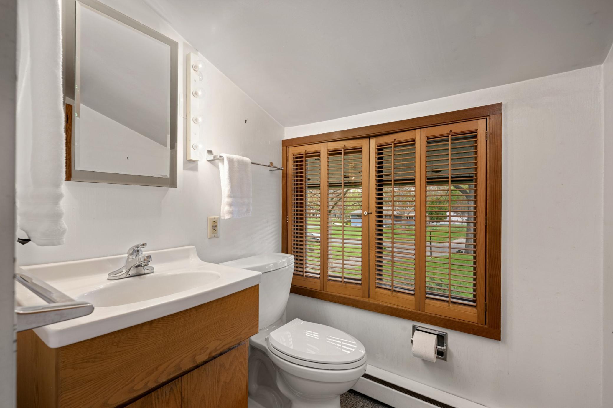 3/4 ensuite in primary bedroom