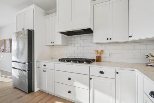 20-web-or-mls-Gretz Wy-S3012-020.jpg