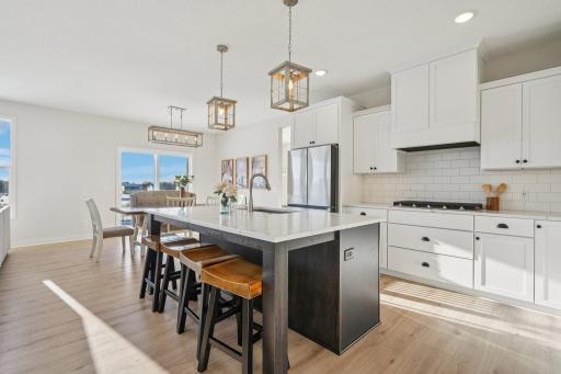 17-web-or-mls-Gretz Wy-S3012-017.jpg