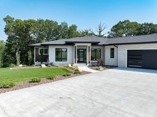 5259 Maggie May Lane SW, Rochester, MN 55902