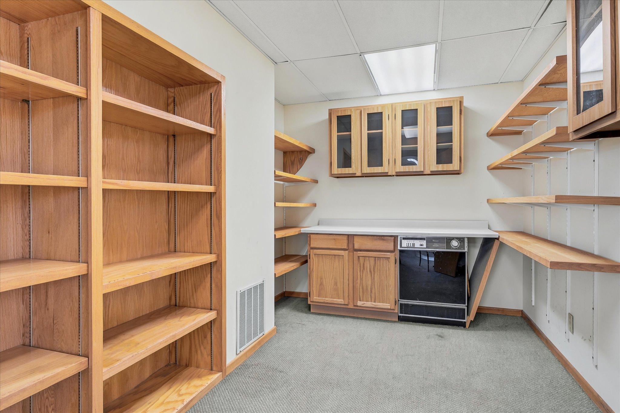 37-617 Pierce St [3074529]- 059.jpg