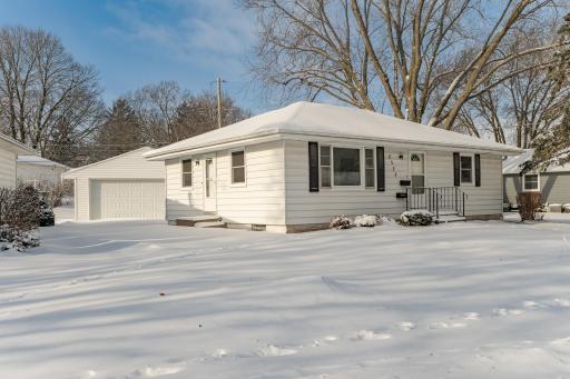 Photo for 2327 14th Avenue NW, Rochester, MN 55901 - listing #7002599 2327 14th Avenue NW, Rochester, MN 55901